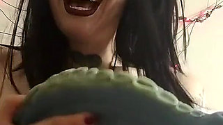 Elvira Monster Cock Hunter