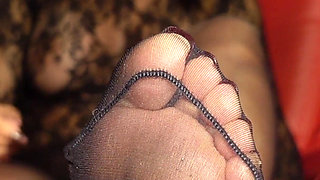 Step-mommy's Dirty Feet: a CEI Punishment