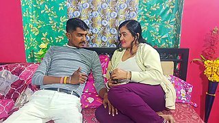 Indian Woman Dirty Mona Bhabhi (tight Pussy) Fuck by Huge Cock a Desi Devour Ji with Her Big Penis..