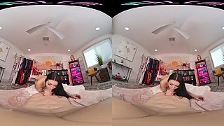 Brunette MILF's VR Lesbian Passion in a 4K Sensual Encounter