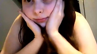 Young amateur teen in solo masturbation getting kinky