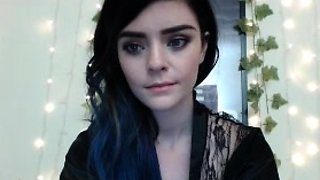 Small titted brunette teen fingering on the bed