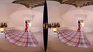 Big ass brunette MILF amateur in sexy black pantyhose