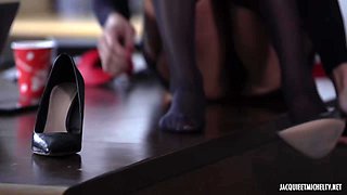 Penelope, 19 years old, cosmetics saleswoman in Paris! - Jacquie et Michel TV