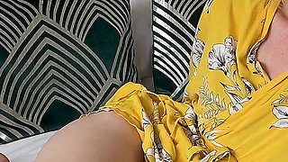 Housemate Seduction - Pussy Play & Deepthroat