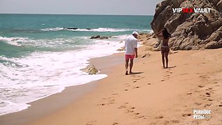 Ebony beauty Noe Milk is getting her pussy fucked on the beach