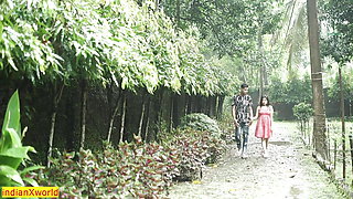 18yrs Indian unmarried couple find a room in Jungle! Hindi Sex