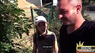 Sweet Amateur Babe Cockriding Outdoor