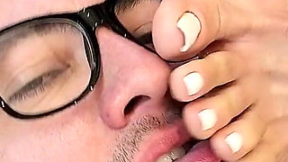 Goddess Kiffa and Vitoria Vonteese - - Teacher Catches Students Foot Worship and Put Them in Foot Detention