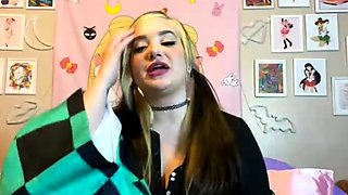 Amateur Blonde Teen Plays Solo with Toy Webcam Porn