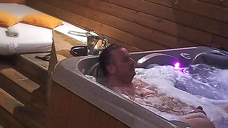 Hot Free Sex with Chubby MILF Dada Deville
