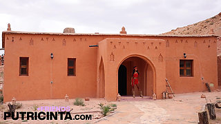 Putri Cinta Gets More Hotter on a Desert Showing Her Sexy Body
