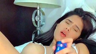 Big boob brunette masturbates on webcam