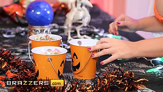 Emma Hix, LaSirena69 & Xander Corvus in a Spooktacular Halloween Threesome with a Naughty Twist