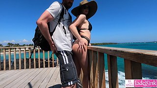 Amateur Thick Sexy Girlfriend Boyfriend Having Fun In Public Beach