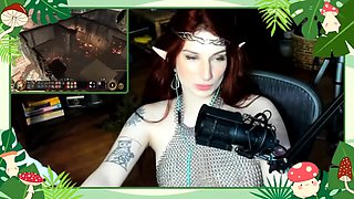 Amateur redhead Jacqueline with glasses masturbates