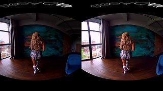 Heels & Ass - Babe Solo Striptease - Stasyqvr - Sexlikereal