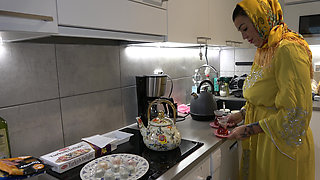 Homemade Sex with Big Ass Muslim Arab Stepmom in Hijab