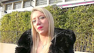 Ashley Goes Exploring With Marie With Marie Draguignan
