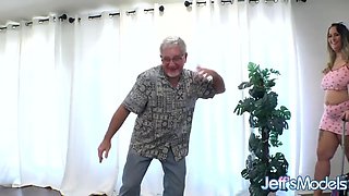 Big Dick Makes BBW Rose LaReine Moan Like a Bitch in Heat