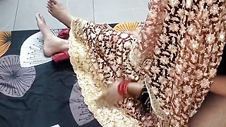 Dulhan ko paise dekar bhaga kar oyo le gya