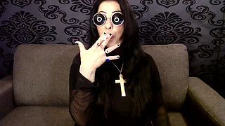 Halloween Ozzy Cosplay MILF Smoking