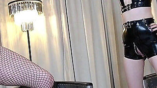 Golden Shower From Juicy Pussies