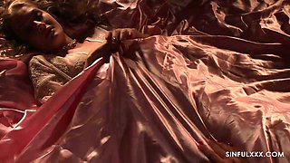 Maid In The Middle 2 - Sinfulxxx