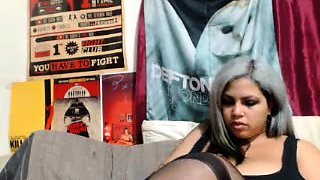 Sexy hottie Anetta Keys enjoys a solo toy masturbation