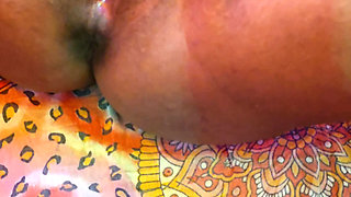 Desi Bhabhai Fingering Pussy