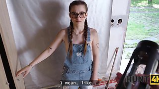 Cheating Nerdy GF Gets Paid To Bang With Stranger In Public