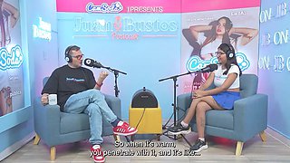Mexican woman tries out a hot machine in Colombia and reveals her sexual secrets