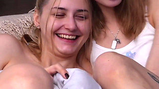 Stepbrother, Don't Peek! When Parents Are Away, Cute Homely Steppy Sis Have Hot Lesbian Sex!