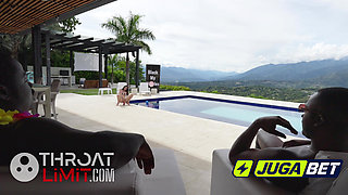 Maria Mendez Takes Rough BBC Anal in an Outdoor Threesome