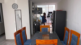 Little worker fucks hard Boss's wife gives him all his tasty milk