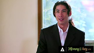 Busty MILF Lauren Phillips gives 18-year-old journalist Nuru Massage for research goals