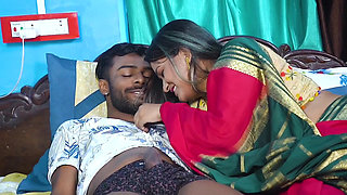 Pados ki bhabhi ko paise ka lalach deke chod diya