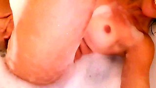 Deutsches Teenie-Badewannenmasturbation ASMR