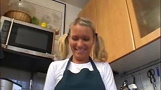 Raunchy hussy thrilling porn story