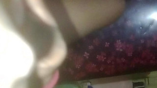 Desi bhabhi ka MMS video viral