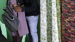 Karachi Virgin Girl Fucked by Indian Boyfriend Mms
