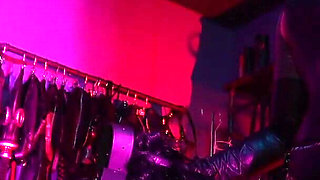 Deep Throat Doggy _mistress Lunatika