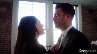 Thicc Brunette Hoe Fucks Her Boss After Business Trip