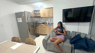 Unknown Girl Fucks Me While I Bring Her Pizza at Home and Lets Me Pour All My Delicious Milk in Her Tight Ass by Pag