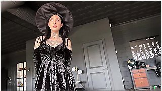 Freaky Goth Step Sis & The Halloween Party - Awlivv - Alex Adams