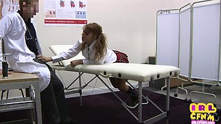 Petite CFNM babe get made love in 3way