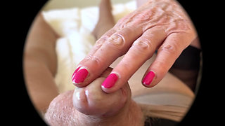 Mrs Mature Feet Gives a Witty Wank and a Footjob 411