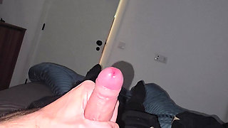 Nice cumshot, nearly handsfree