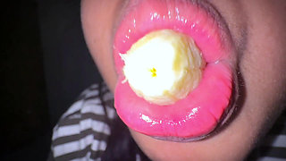 I Put a Banana in My Sensual Mouth While I Was Horny in Morning - This Is My Everyday Morning Routine