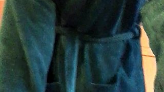 Cumshot amateur MILF suck and jerks dude in the bedroom